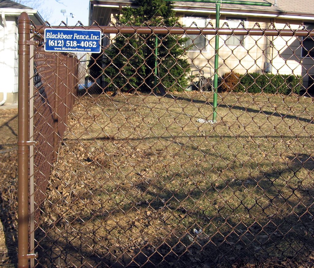 brown vinyl chain link